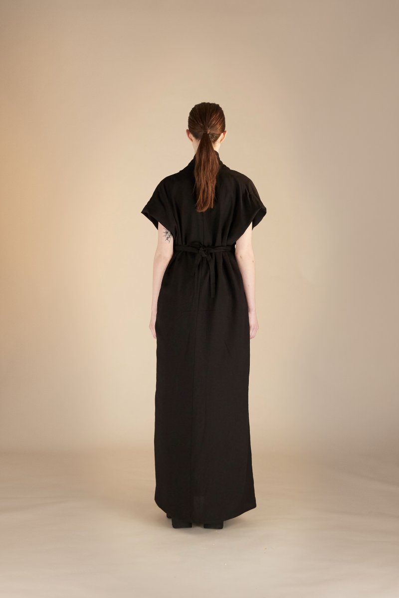 Folded V-neckline Dress 01
