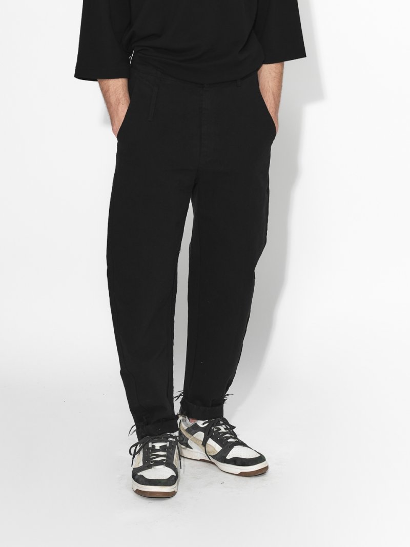 Ballon shaped trousers / selvage denim / men