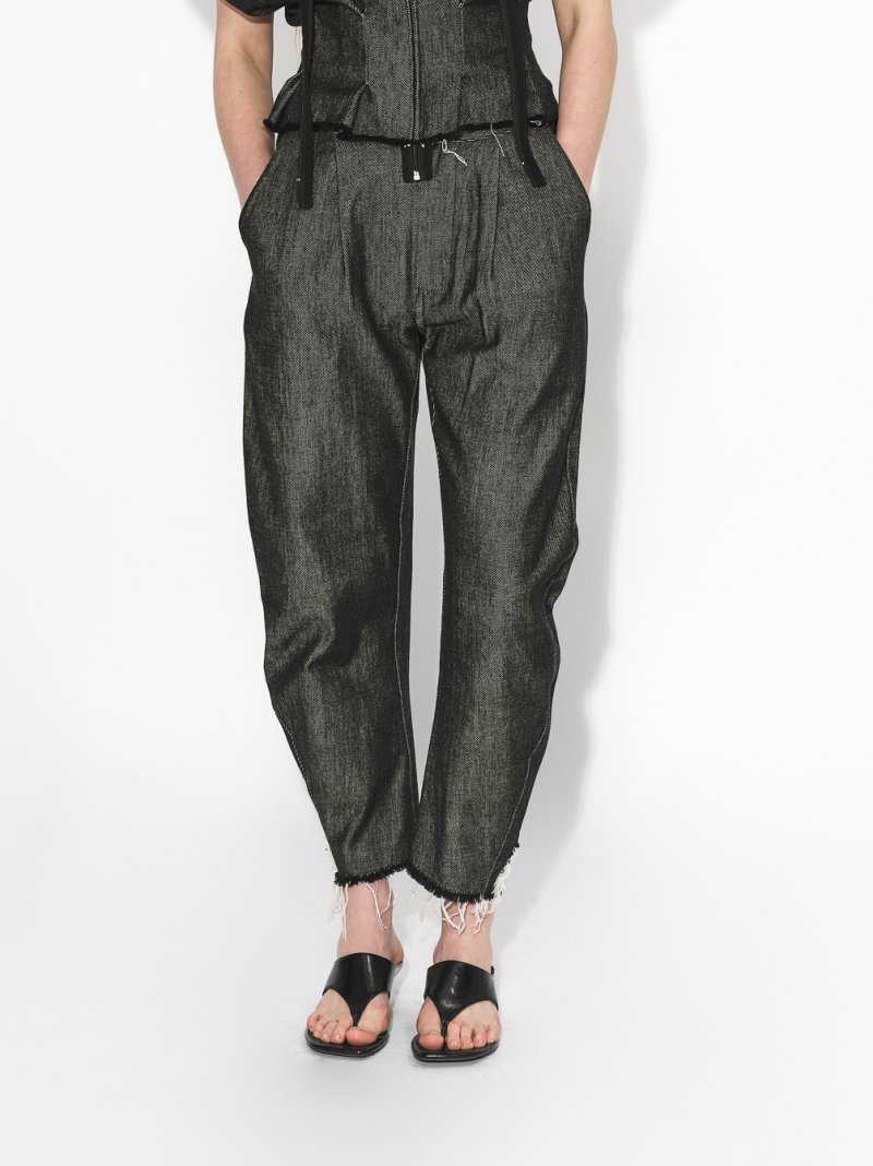 Dole oblé / denim Hjógo / rozervané